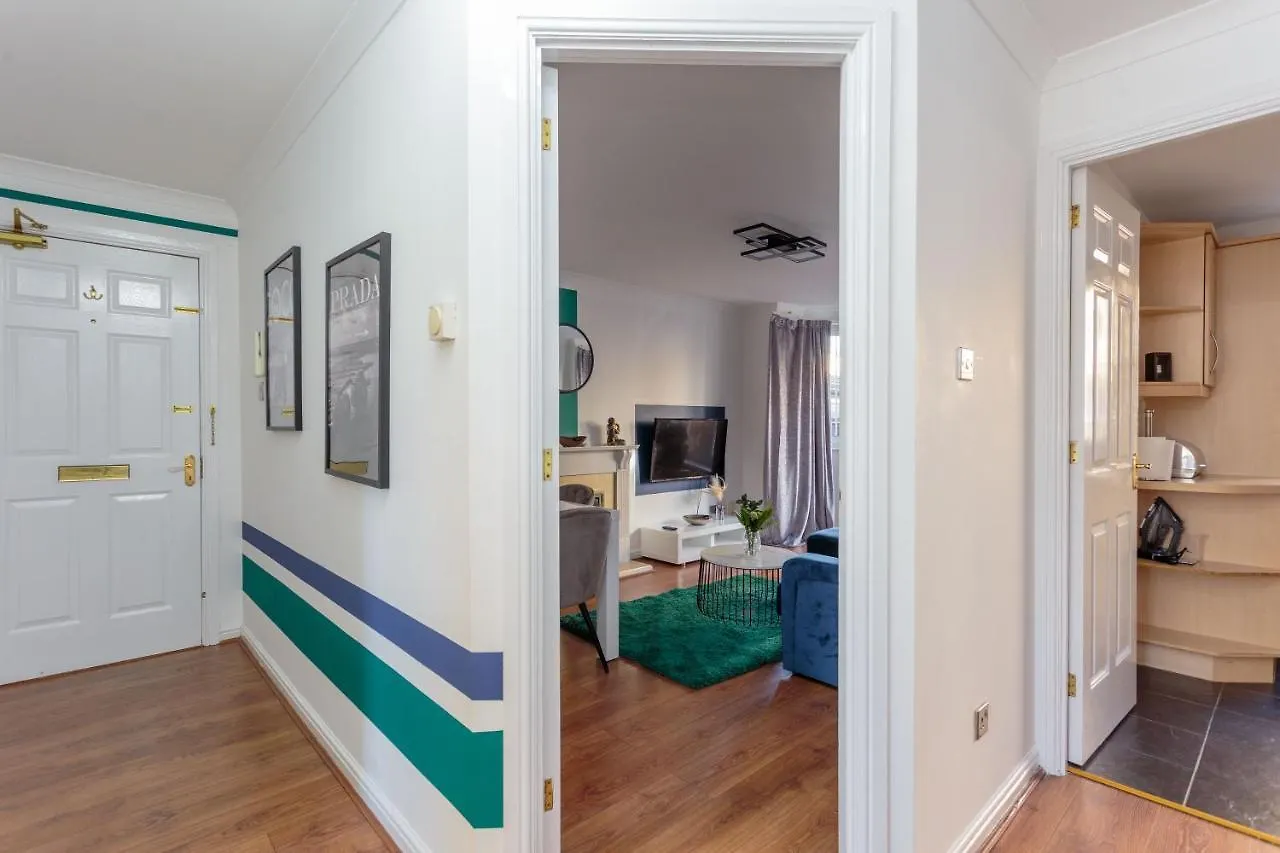 Stylish 2 Bedroom Apartment In Εδιμβούργο