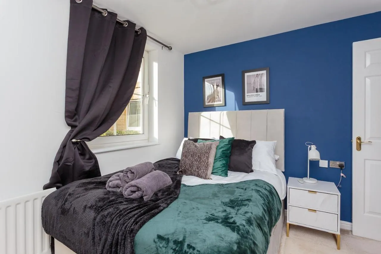 Stylish 2 Bedroom Apartment In Edinburgh